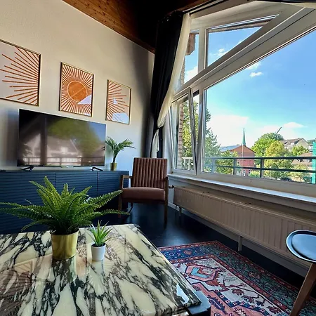 Orange Zebra 4p Mit Tiefgarage Apartmán *