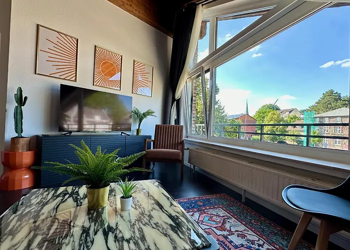 Orange Zebra 4p Mit Tiefgarage Lejlighed *